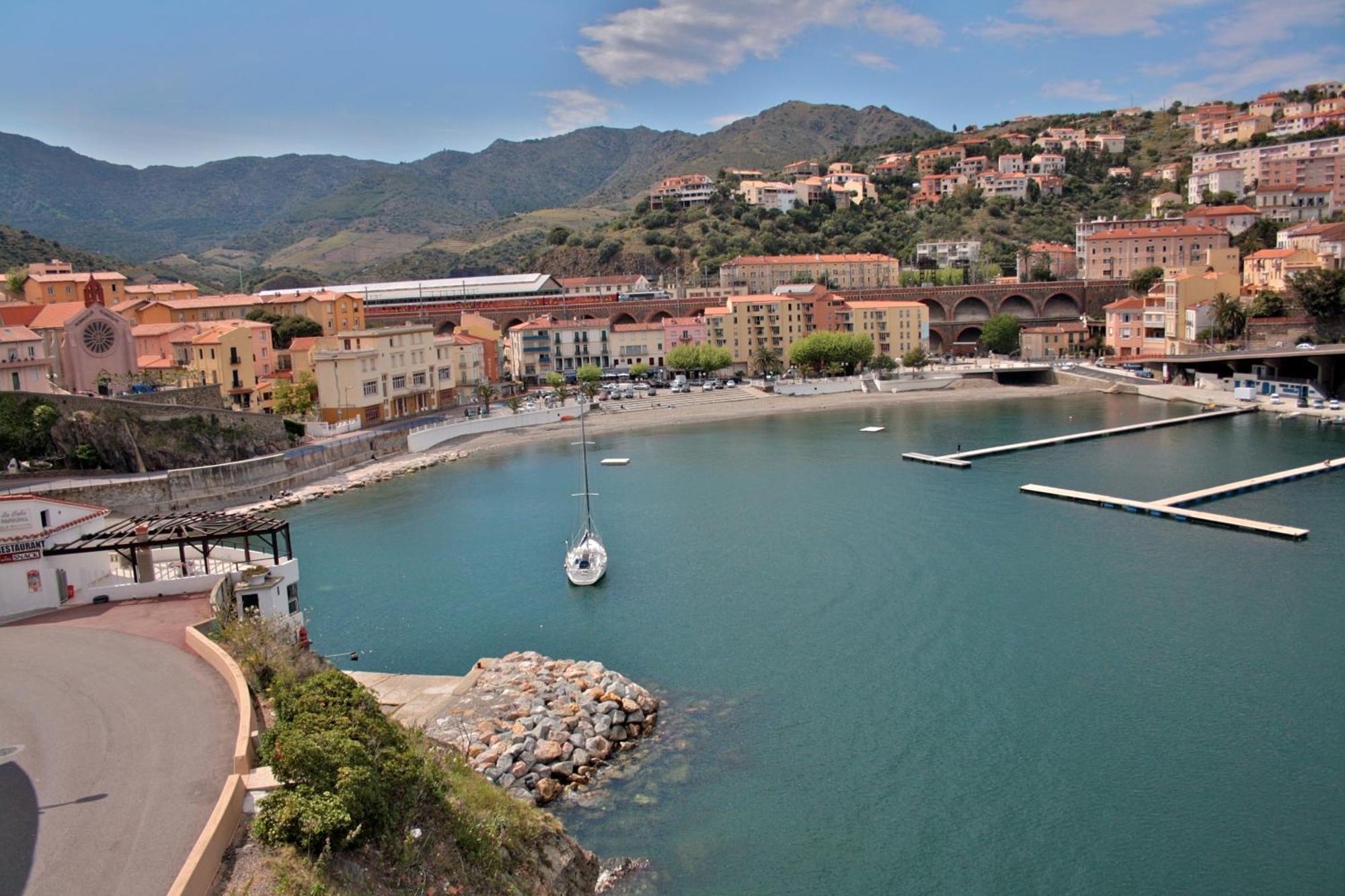 Hotel La Vigie - Face A La Mer Cerbère Exterior foto